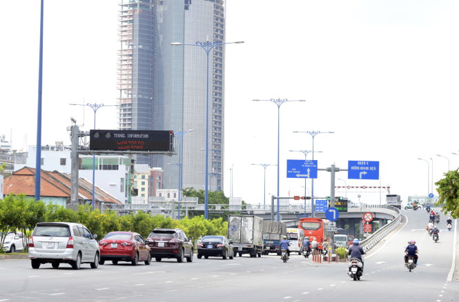 Đại lộ Võ Văn Kiệt là tuyến đường áp dụng mô hình trung tâm điều khiển giao thông thông minh tại TP.HCM - Ảnh: LÊ PHAN