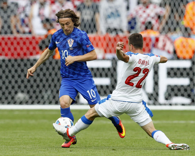 Nếu Modric (trái) kịp bình phục chấn thương, Croatia sẽ rất đáng sợ với Bồ Đào Nha - Ảnh: Reuters