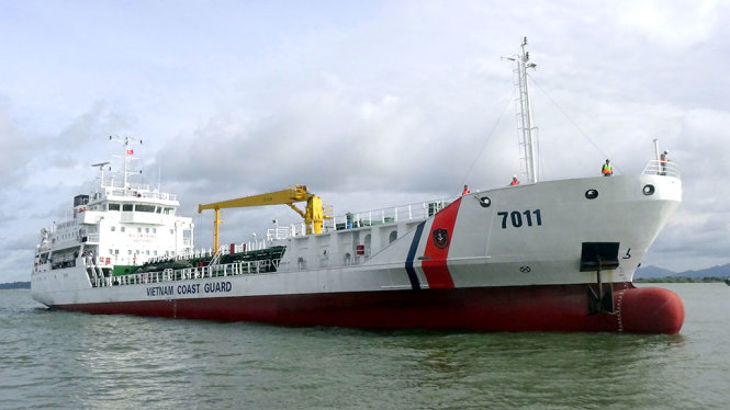 Tàu CSB 7011 trên hải trình cập cảng Bộ Tư lệnh Vùng Cảnh sát biển 3 - Ảnh: ĐỨC ĐỊNH