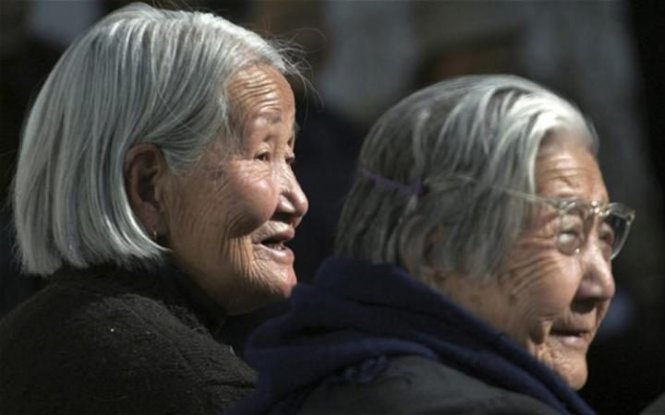 Trung Quốc là một trong những nước có luật quy định người già được quyền bắt buộc các con phải chăm sóc họ - Ảnh: Telegraph