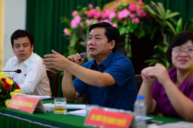 Bí thư TP.HCM Đinh La Thăng phát biểu tại buổi tiếp xúc cử tri huyện Củ Chi sáng 5-8 - Ảnh: QUANG ĐỊNH