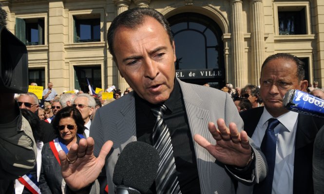 Ông Lionnel Luca, thị trưởng Villeneuve-Loubet cho rằng việc tòa đình chỉ lệnh cấm burkini chỉ làm gia tăng thêm 