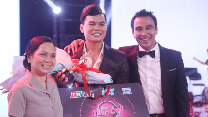 Lê Hoàng Nguyên đạt giải nhất cuộc thi Người hát tình ca - Ảnh: BTC