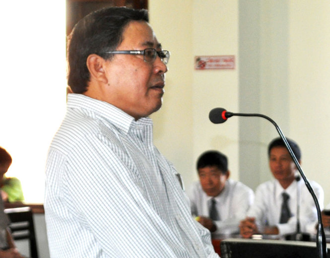 Bị cáo Nguyễn Tài, nguyên chủ tịch UBND huyện Đông Hòa, là người bị đề nghị mức án cao nhất trong số 16 bị cáo của vụ án - Ảnh: DUY THANH
