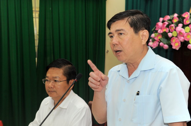Chủ tịch UBND TP.HCM Nguyễn Thành Phong phát biểu chỉ đạo tại buổi làm việc với UBND quận Bình Tân về tình hình Kinh tế, Văn hóa, Xã hội, chiều 23-9-2016 - Ảnh: TỰ TRUNG