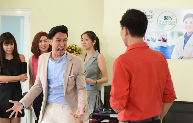 Cảnh trong phim Chuyện gì đang xảy ra? - bộ phim sitcom mở đầu giờ phim Việt lúc 12g20 trên HTV7 - Ảnh: ĐPCC