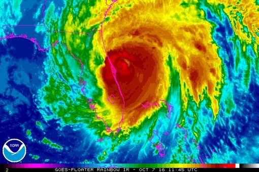 Hình ảnh bão Matthew nhìn từ vệ tinh - Ảnh: REUTERS