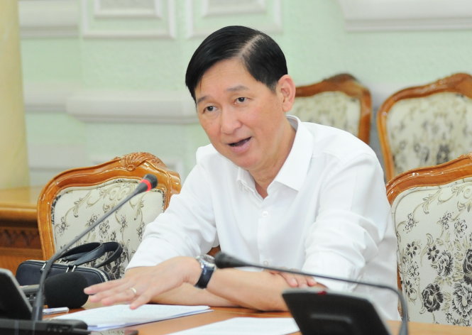Phó Chủ tịch UBND TP.HCM Trần Vĩnh Tuyến chủ trì cuộc họp - Ảnh TỰ TRUNG