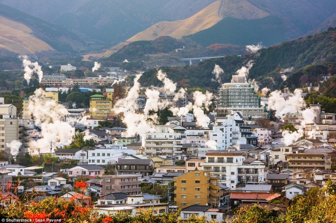 Beppu có gần 3.000 suối nước nóng lớn nhỏ