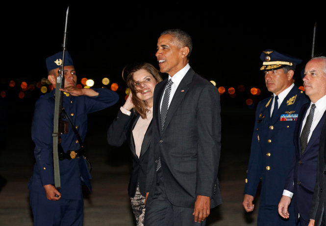 Tổng thống Mỹ Barack Obama tới Lima tham dự hội nghị APEC - Ảnh: Reuters