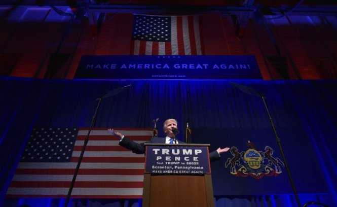 Ông Trump đã giành được 306 phiếu đại cử tri sau khi bang Michigan công bố kết quả bầu cử của họ ngày 28-11 - Ảnh: AFP
