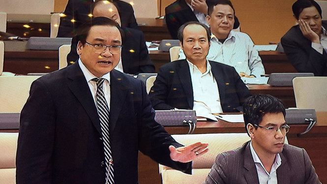 Bí thư thành ủy Hà Nội Hoàng Trung Hải phát biểu tại cuộc họp Ủy ban thường vụ Quốc hội - Ảnh: L.K