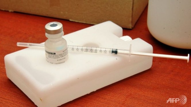 Gần 6.000 người Guinea nhận vắcxin Ebola thử nghiệm trong năm 2015 - Ảnh: AFP