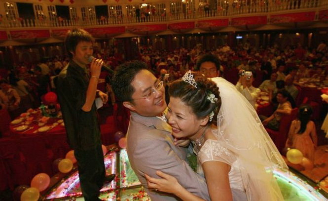 Các đám cưới ở Trung Quốc thường được làm rình rang nhưng nhà chức trách muốn người dân hạn chế lại - Ảnh: GETTY IMAGES