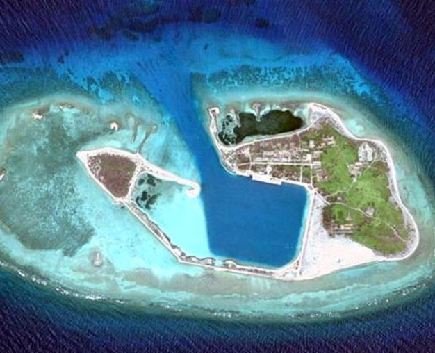 Ảnh vệ tinh đảo Quang Hòa (Duncan) - nơi bắt đầu trận hải chiến Hoàng Sa 1974
