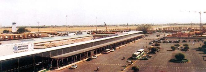Nhà ga sân bay Tân Sơn Nhất trong thời kỳ khó khăn - Ảnh tư liệu
