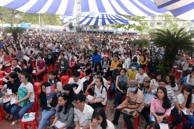 Gần 40.000 học sinh tại các trường THPT tại các tỉnh Đồng bằng sông Cửu Long tham dự Ngày hội tư vấn tuyển sinh – hướng nghiệp năm 2017 tại Cần Thơ - Ảnh: Hữu Khoa