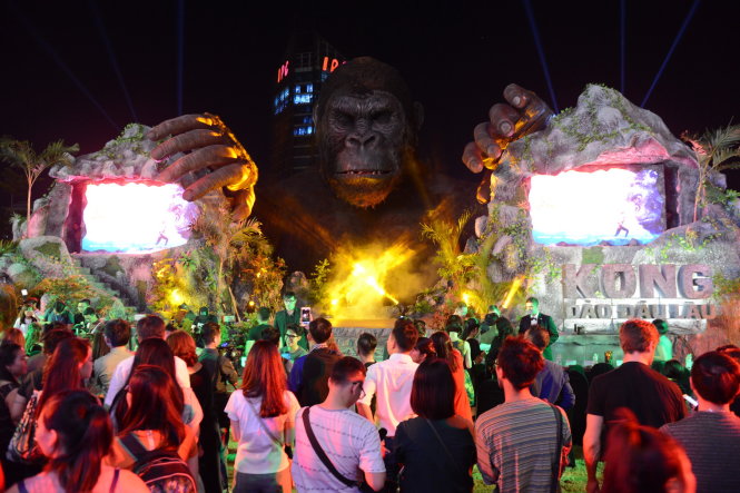 Hình ảnh King Kong tại lễ ra mắt phim tối 9-3 tại SC Vivo Ci ty, Q.7, TP.HCM - Ảnh: Quang Định