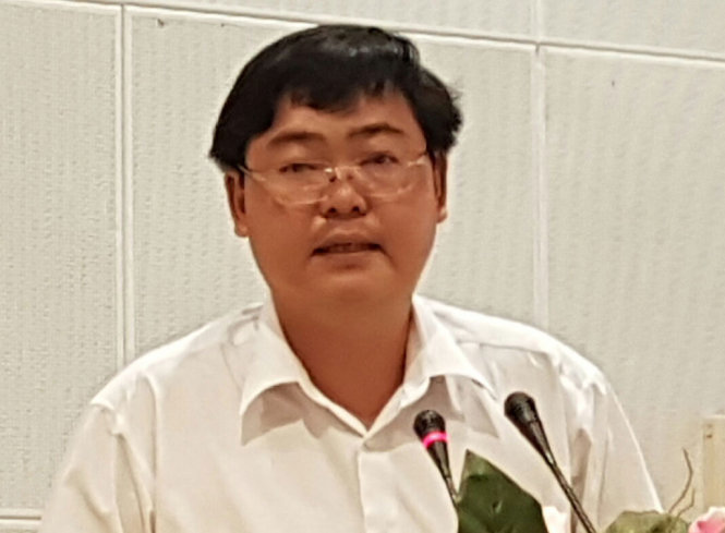 Ông Trần Hoàng Phong (phó giám đốc Sở KHĐT tỉnh Tiền Giang) tham dự một cuộc họp báo của UBND tỉnh - Ảnh: V.TR.
