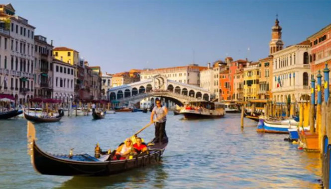 Cầu Rialto nổi tiếng tại Venice - Ảnh: Getty Images