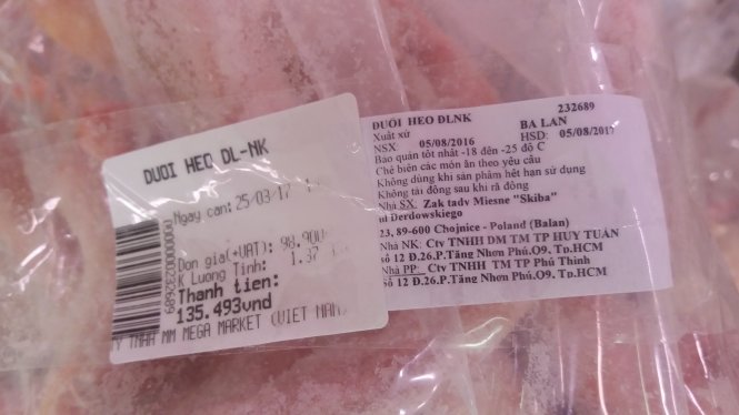 đuôi lợn được bán tại siêu thị Metro Hà Đông (Hà Nội) - Ảnh: L.Thanh