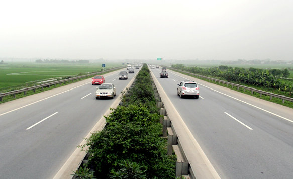 Đường cao tốc Cầu Giẽ - Ninh Bình, một trong những đoạn cao tốc Bắc - Nam đã làm xong- Ảnh: VEC