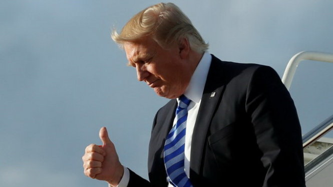 Tổng thống Donald Trump về bang Florida nghỉ cuối tuần - Ảnh: Reuters