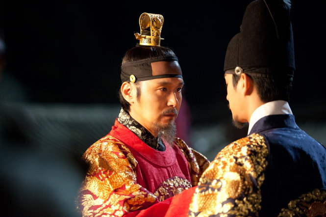 Cảnh trong phim Gương mặt hoàng đế - Ảnh: D- Drama