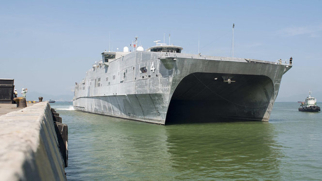 Tàu USNS Fall River (Hải quân Hoa Kỳ) cập cảng Tiên Sa (Đà Nẵng) tham gia chương trình Đối tác Thái Bình Dương 2017-PP17 - Ảnh: TRƯỜNG TRUNG