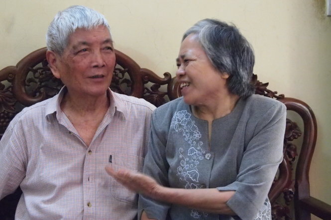 Nhà thơ Việt Phương và vợ - nhà giáo Trần Tú Lan - Ảnh: Hoàng Điệp