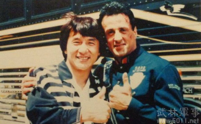 Ngoài đời, Sylvester Stallone và Thành Long là chổ bạn bè thân thiết - Ảnh: 5011.net