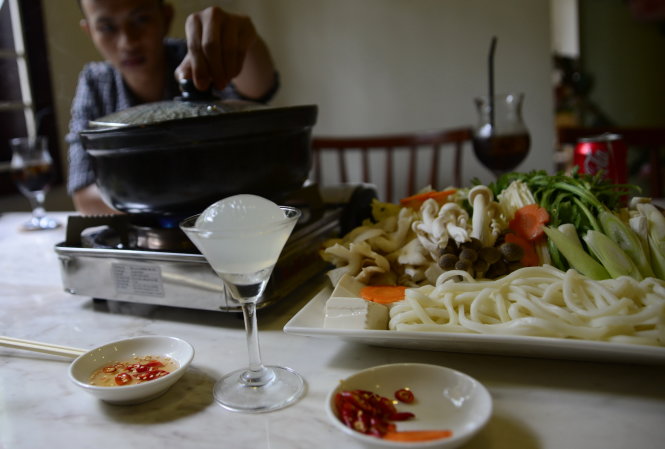 Một quán ăn ở quận Phú Nhuận đã từng dùng collagen cho vào nồi lẩu nhằm thu hút khách hàng - Ảnh: Duyên Phan