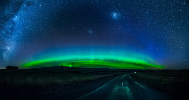 Nam cực quang xuất hiện tuyệt đẹp trên bầu trời New Zealand - Ảnh: RT/TW