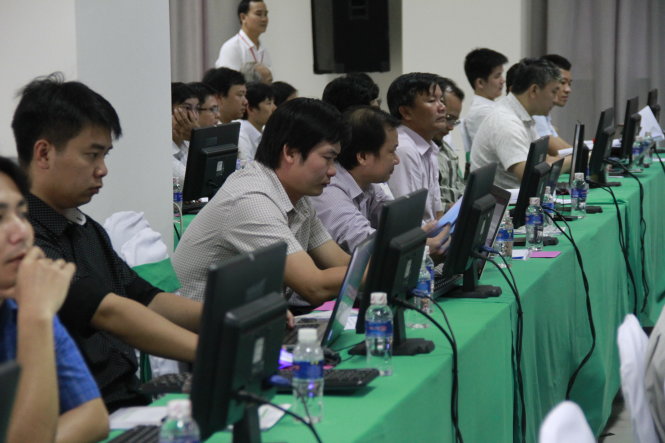 19 trường CĐ, ĐH phía Nam tham gia chạy thử nghiệm, hoàn thiện phần mềm tuyển sinh (phần mềm lọc ảo) vào sáng 3-6 tại Đà Nẵng, do Bộ GD-ĐT tổ chức - Ảnh: Đoàn Cường