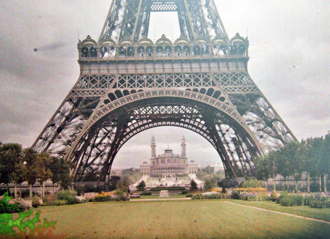 Tháp Paris, năm 1914 - Ảnh: Albert Kahn