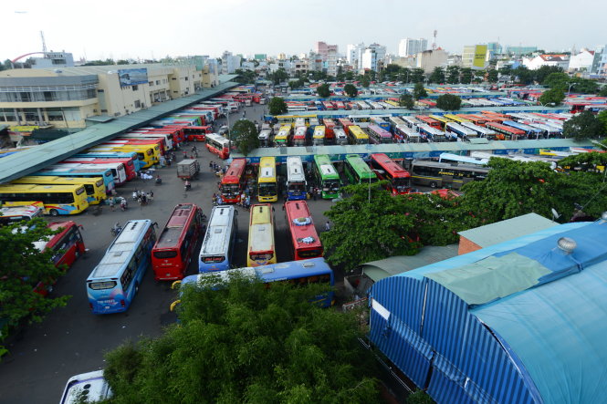Đến cuối năm 2018, bến xe Miền Đông cũ sẽ chấm dứt hoạt động. Trong ảnh: một góc bến xe Miền Đông cũ  - Ảnh: Quang Định