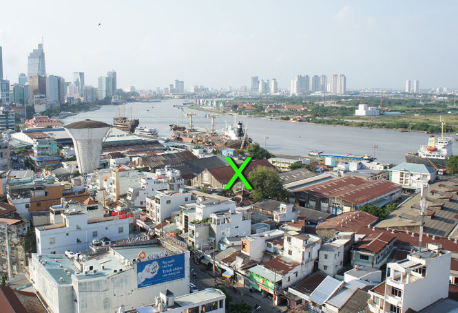 Vị trí điểm xuất phát của đám cháy nhà kho bên trong cảng Sài Gòn - Ảnh: T.T.D.
