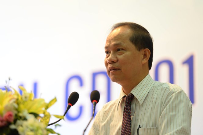 Ông Lê Xuân Trung, Phó tổng biên tập báo Tuổi Trẻ, phát biểu tại ngày hội tư vấn xét tuyển ĐH - CĐ 2017 - Ảnh: Hữu Khoa