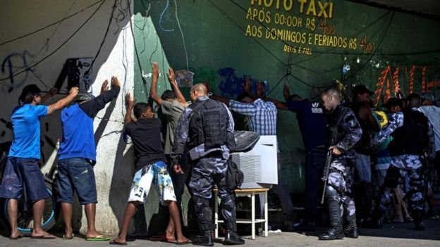 Khủng hoảng kinh tế khiến cho tội phạm gia tăng tại Brazil - Ảnh: AFP
