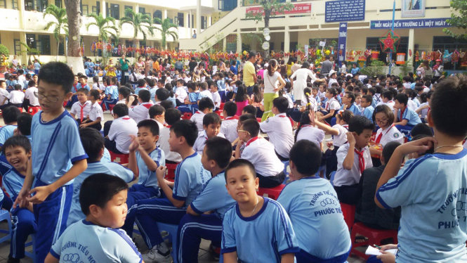 Học sinh trong ngày hội của một trường tiểu học ở TP Nha Trang(Khánh Hòa)-Ảnh: PHAN SÔNG NGÂN