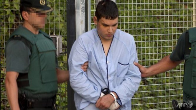 Nghi can Mohamed Houli Chemlal tại một nhà giam ở Tres Cantos gần Madrid ngày 22-8 - Ảnh: AFP