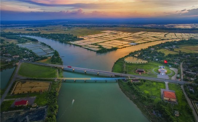 Cầu Hiền Lương - Nguyễn Minh Tân - giải khuyến khích