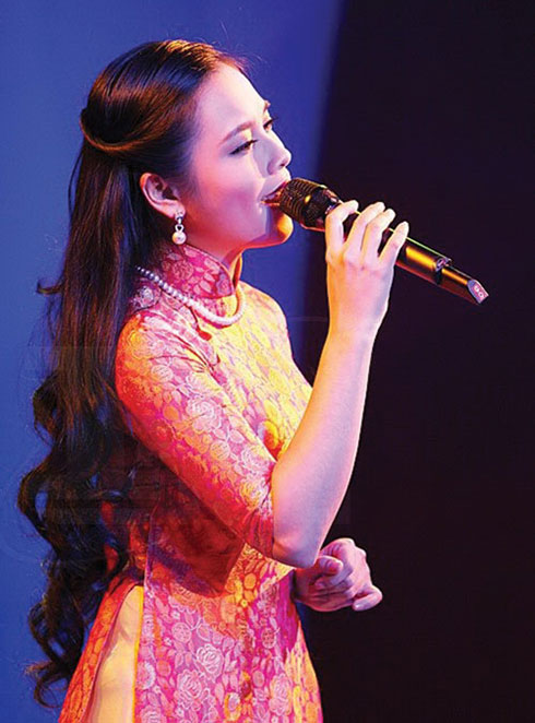 Ca sĩ Ngọc Mai sẽ thể hiện những ca khúc về Huế trong chương trình - Ảnh: Hòa Bình