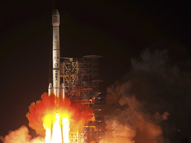 Trung Quốc phóng tên lửa chống vệ tinh hồi tháng 5-2013 - Ảnh: Reuters