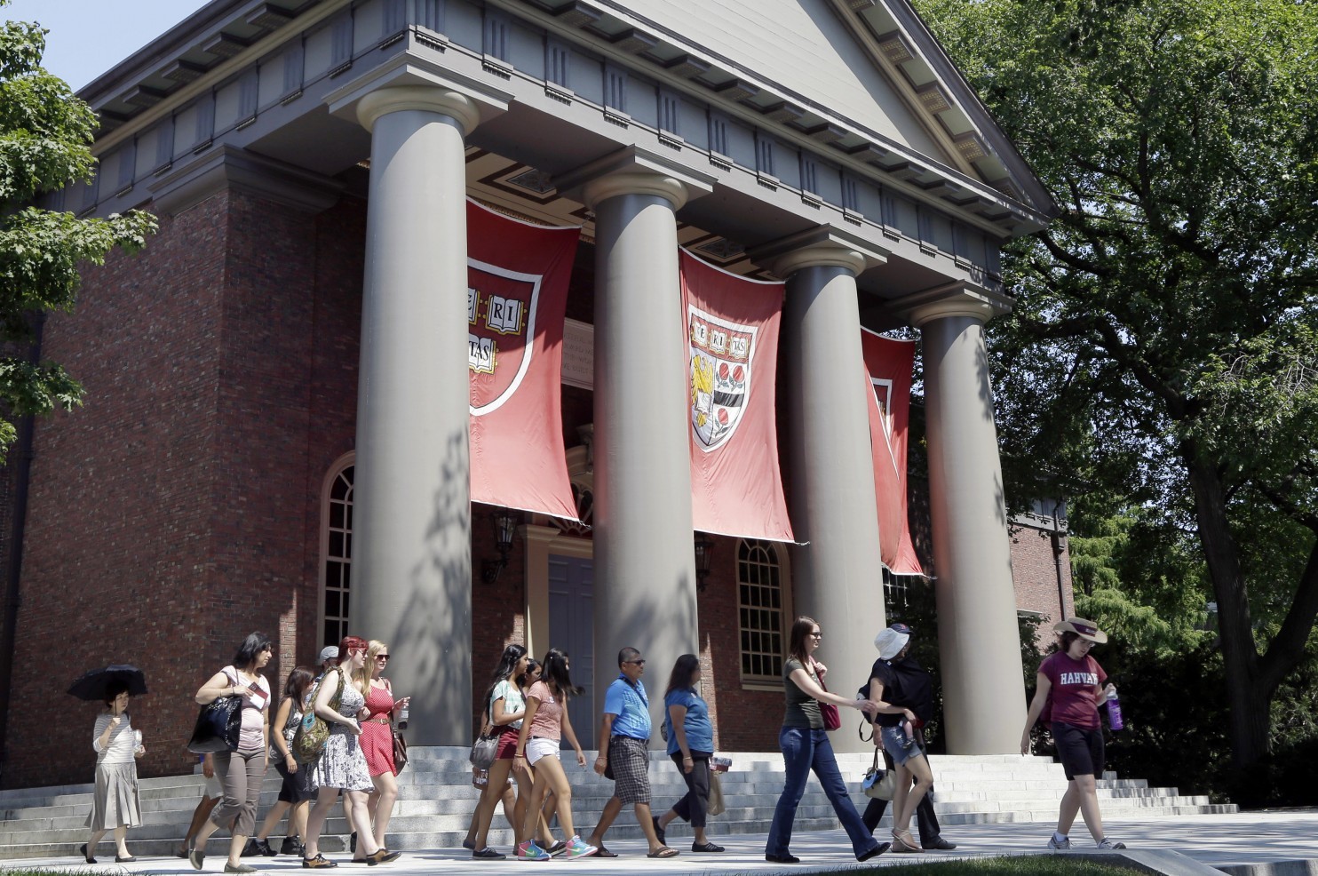 Đại học Harvard vừa đưa ra chương trình đào tạo giáo dục mới - Ảnh: AFP