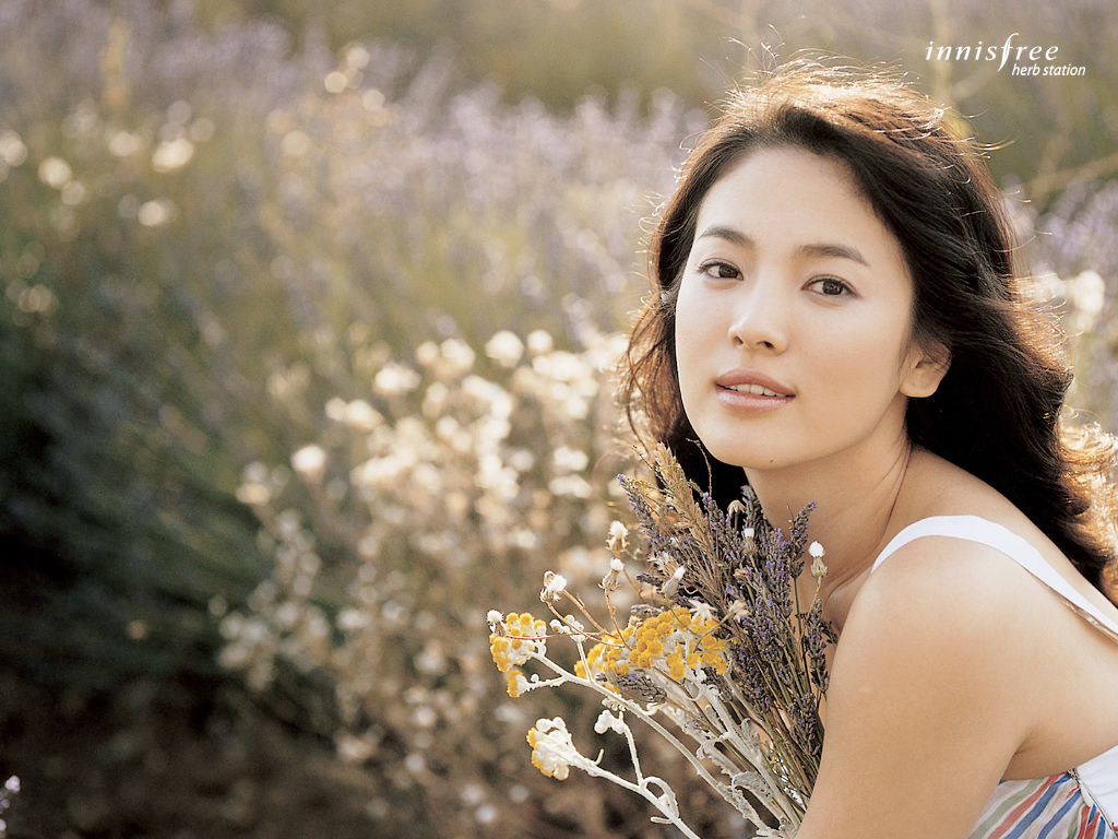 Nét đẹp thanh khiết của Song Hye Kyo trong một mẩu quảng cáo. Ảnh: Innisfree