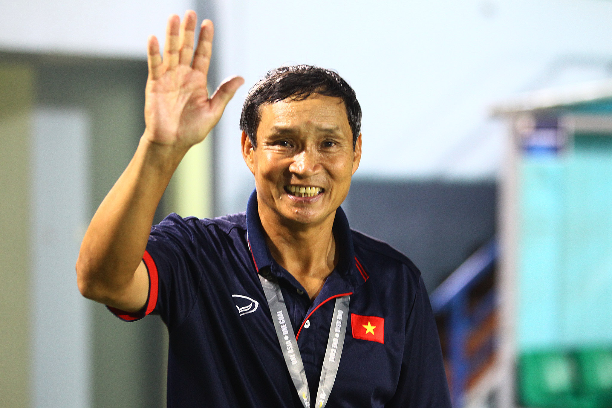 Niềm vui của HLV Mai Đức Chung sau khi ĐTVN giành chiến thắng trước Myanmar. Ảnh: Nguyễn Khánh