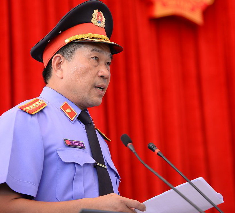 Đại diện VKS đề nghị mức án với các bị cáo - Ảnh: Thuận Thắng