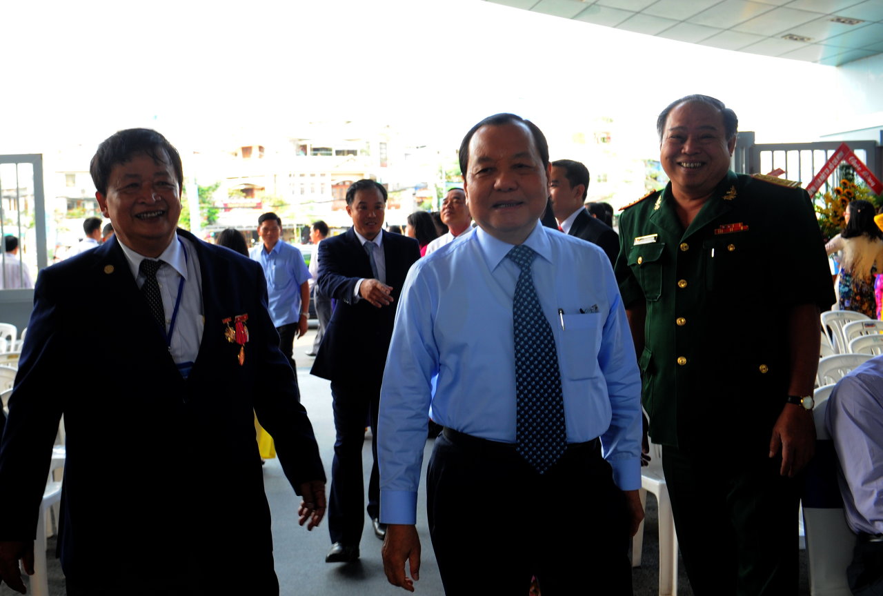 Ông Lê Thanh Hải, nguyên ủy viên Bộ Chính trị, nguyên bí thư thành uỷ (giữa) đến dự lễ kỷ niệm. Ảnh: Tự Trung