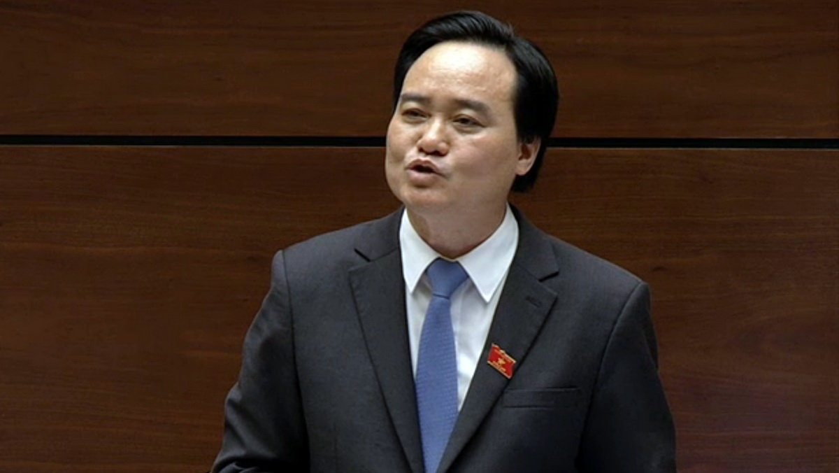 Bộ trưởng Phùng Xuân Nhạ đăng đàn trả lời chất vấn trước Quốc hội sáng 16-11